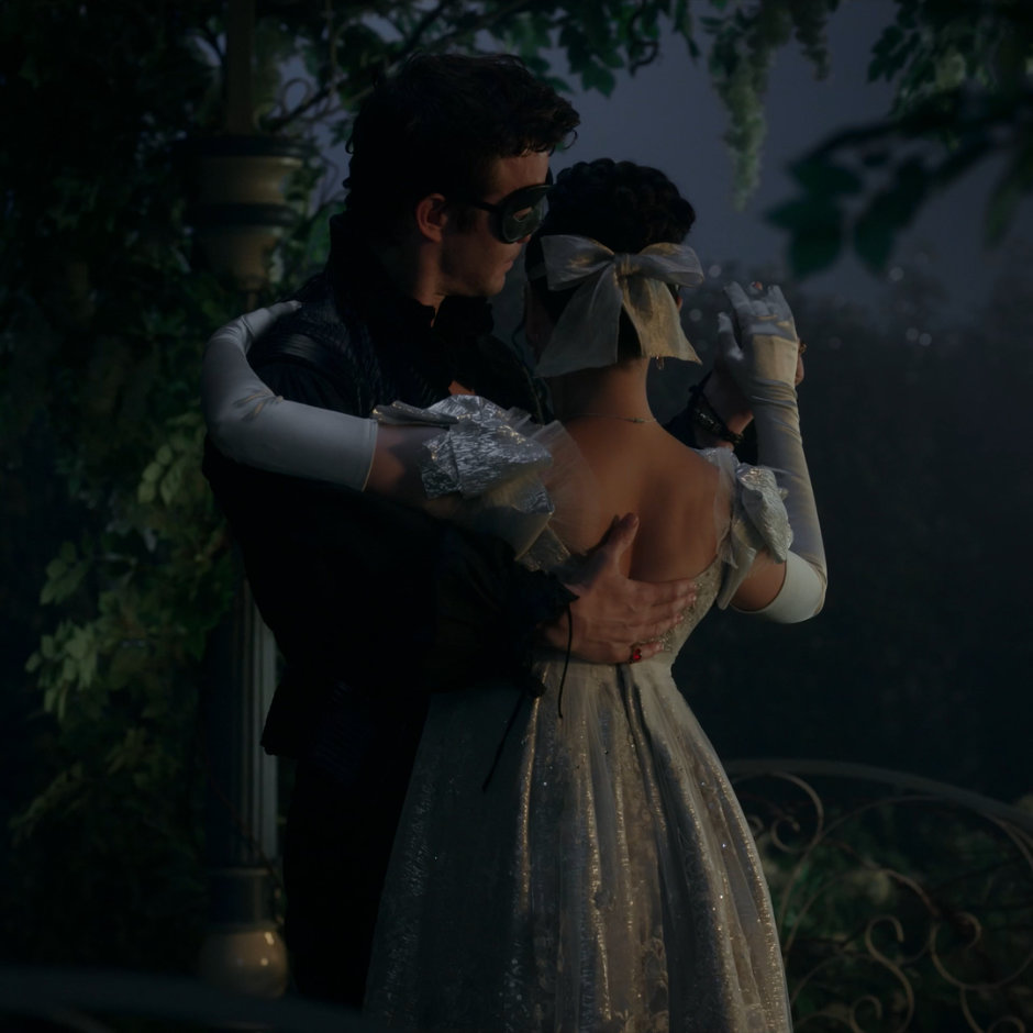 Behind the scenes footage of Yerin Ha and Luke Thompson in Netflix's Bridgerton Season 4.